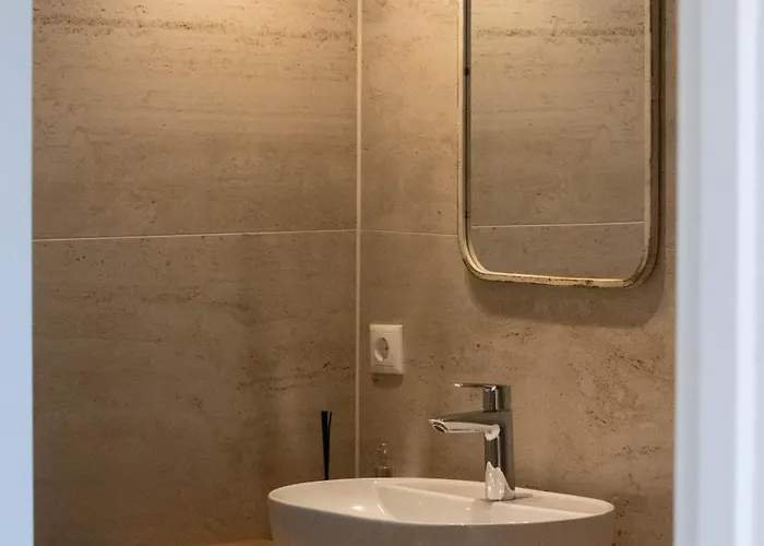 Eighty One Horse Boulevard * Valkenswaard