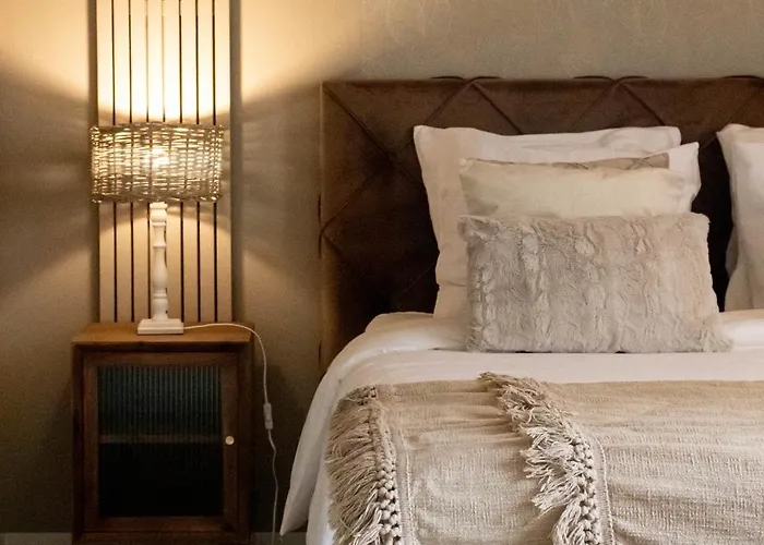 Eighty One Horse Boulevard Bed & Breakfast Valkenswaard